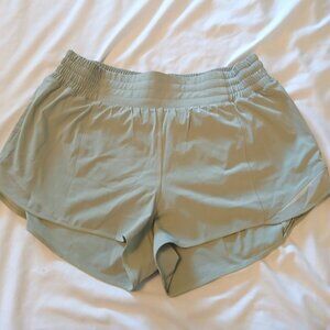 Lululemon Hotty Hot Shorts High Rise 2.5” Lined Fog Green Size 10 Yoga Exercise